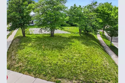 66 W Beloit Rd, West Allis, WI 53219 - Photo 6