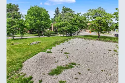 66 W Beloit Rd, West Allis, WI 53219 - Photo 4