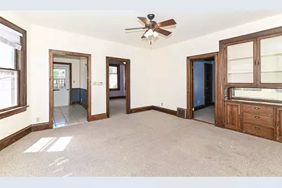 6216 W Mitchell St #6218, West Allis, WI 53214 - Photo 8