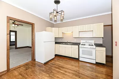 6216 W Mitchell St #6218, West Allis, WI 53214 - Photo 6