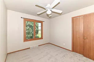 8203 Northwestern Ave, Racine, WI 53406 - Photo 14