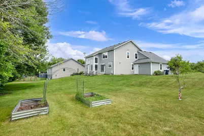 9493 N Michael Ct, Milwaukee, WI 53224 - Photo 4