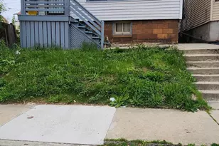 1007 W Pierce St, Milwaukee, WI 53204 - Photo 1