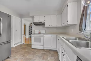 674 Grace Ave, Fond du Lac, WI 54935 - Photo 12
