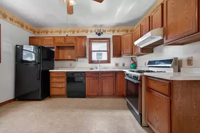 2927 W Lapham St #2927A, Milwaukee, WI 53215 - Photo 10