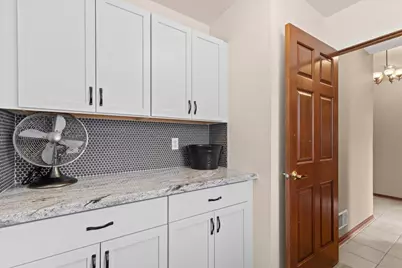 W173N8073  Shady Ln, Menomonee Falls, WI 53051 - Photo 28