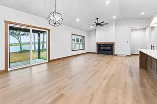 1407 Herb Ln, Holmen, WI 54636 - Photo 10