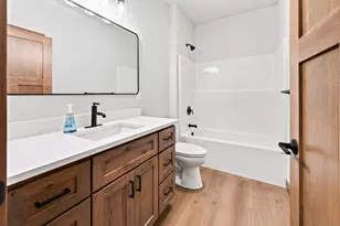 1407 Herb Ln, Holmen, WI 54636 - Photo 22
