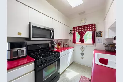 3840 N 55th St, Milwaukee, WI 53216 - Photo 10