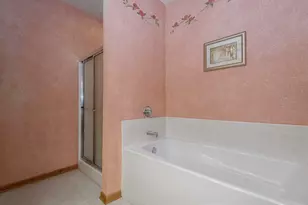 5394 S Butterfield Way, Greenfield, WI 53221 - Photo 14