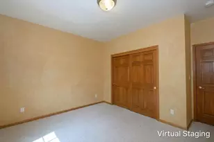 5394 S Butterfield Way, Greenfield, WI 53221 - Photo 18