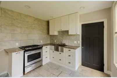 908 W Hadley St #908A, Milwaukee, WI 53206 - Photo 6