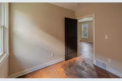 908 W Hadley St #908A, Milwaukee, WI 53206 - Photo 18