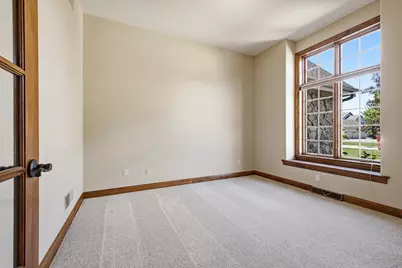 7306 S Stone Hedge Dr, Franklin, WI 53132 - Photo 24