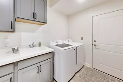2730  Harbor Ct, Delavan, WI 53115 - Photo 26