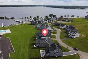 2730 Harbor Ct, Delavan, WI 53115 - Photo 2