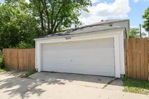 5974 N 37th St, Milwaukee, WI 53209 - Photo 6