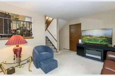 7821 W Heather Ave, Milwaukee, WI 53223 - Photo 16