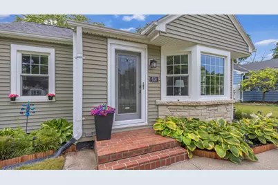 656 N Montgomery St, Port Washington, WI 53074 - Photo 2