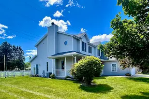 2215 28th Ave, Kenosha, WI 53140 - Photo 2
