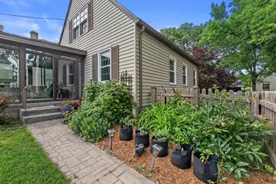 8601  Stickney Ave, Wauwatosa, WI 53226 - Photo 32