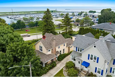 315  Park St, Manitowoc, WI 54220 - Photo 60