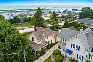 315 Park St, Manitowoc, WI 54220 - Photo 60