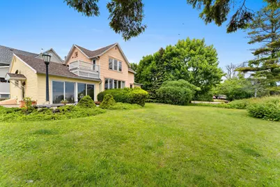 315  Park St, Manitowoc, WI 54220 - Photo 48