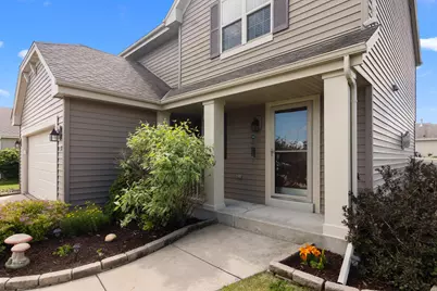 621 E Sheila Ave, Elkhorn, WI 53121 - Photo 2