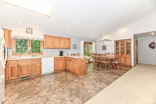 27151 Ridgewood Trail, Racine, WI 53185 - Photo 6