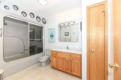 27151  Ridgewood Trl, Racine, WI 53185 - Photo 12