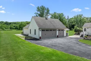 N104W16269 Donges Bay Rd, Germantown, WI 53022 - Photo 36