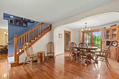N104W16269  Donges Bay Rd, Germantown, WI 53022 - Photo 10