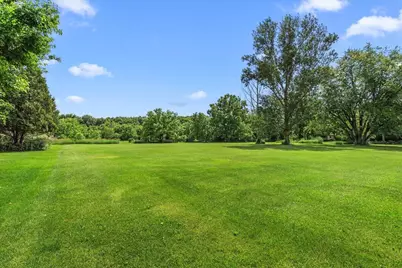 N104W16269  Donges Bay Rd, Germantown, WI 53022 - Photo 30