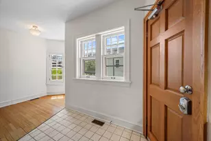 3127 N Marietta Ave, Milwaukee, WI 53211 - Photo 12