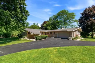 8909 N Maitland Rd, Bayside, WI 53217 - Photo 34