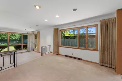8909 N Maitland Rd, Bayside, WI 53217 - Photo 8