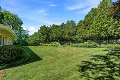 8909 N Maitland Rd, Bayside, WI 53217 - Photo 32