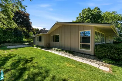 8909 N Maitland Rd, Bayside, WI 53217 - Photo 30