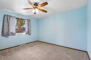 715 Tamarack Dr E -, West Bend, WI 53095 - Photo 20