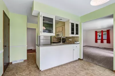 715  Tamarack Dr E -, West Bend, WI 53095 - Photo 16