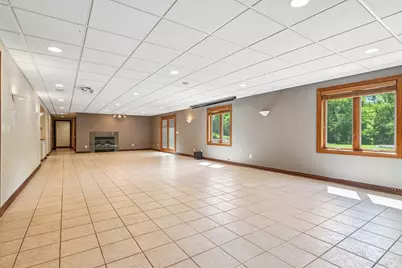 240  Crystal Dr, Hartland, WI 53029 - Photo 46