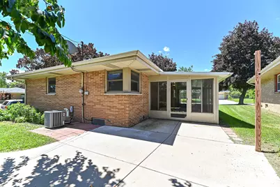 8732 W Burdick Ave, Milwaukee, WI 53227 - Photo 44