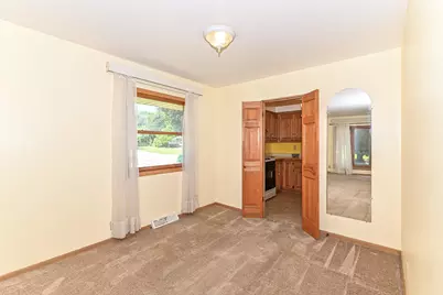 8732 W Burdick Ave, Milwaukee, WI 53227 - Photo 12