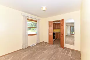 8732 W Burdick Ave, Milwaukee, WI 53227 - Photo 12
