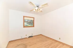 8732 W Burdick Ave, Milwaukee, WI 53227 - Photo 28