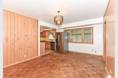 8732 W Burdick Ave, Milwaukee, WI 53227 - Photo 14