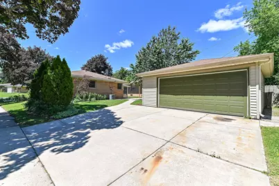 8732 W Burdick Ave, Milwaukee, WI 53227 - Photo 48