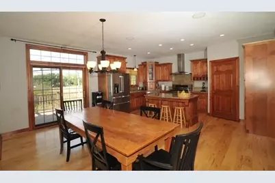8334  Virginia Cir, Racine, WI 53185 - Photo 2