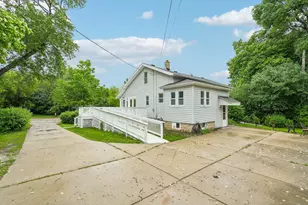 3615 W Cold Spring Rd, Greenfield, WI 53221 - Photo 2
